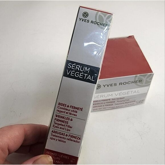Yves Rocher Other - Yves Rocher Serum Vegetal set